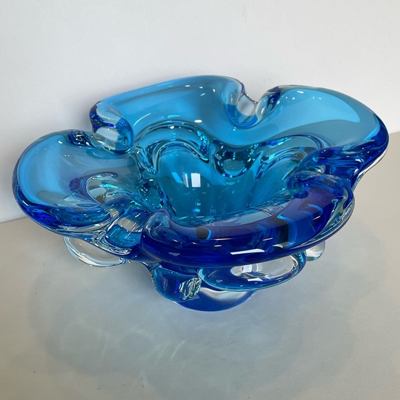 Canadian Art Glass - Cobalt Blue and Clear Glass - Picture 4 of 11